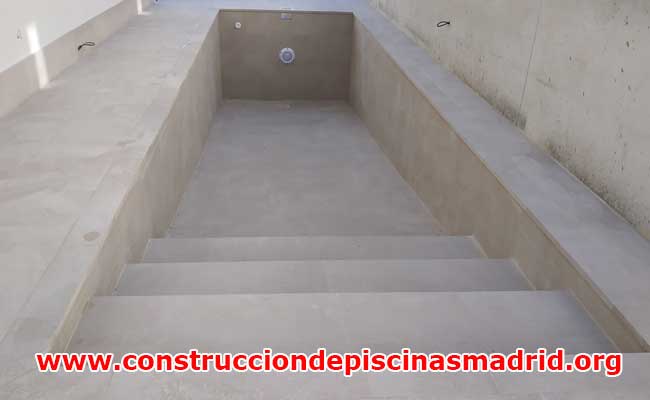 Construccion de Piscinas Serranillos del Valle